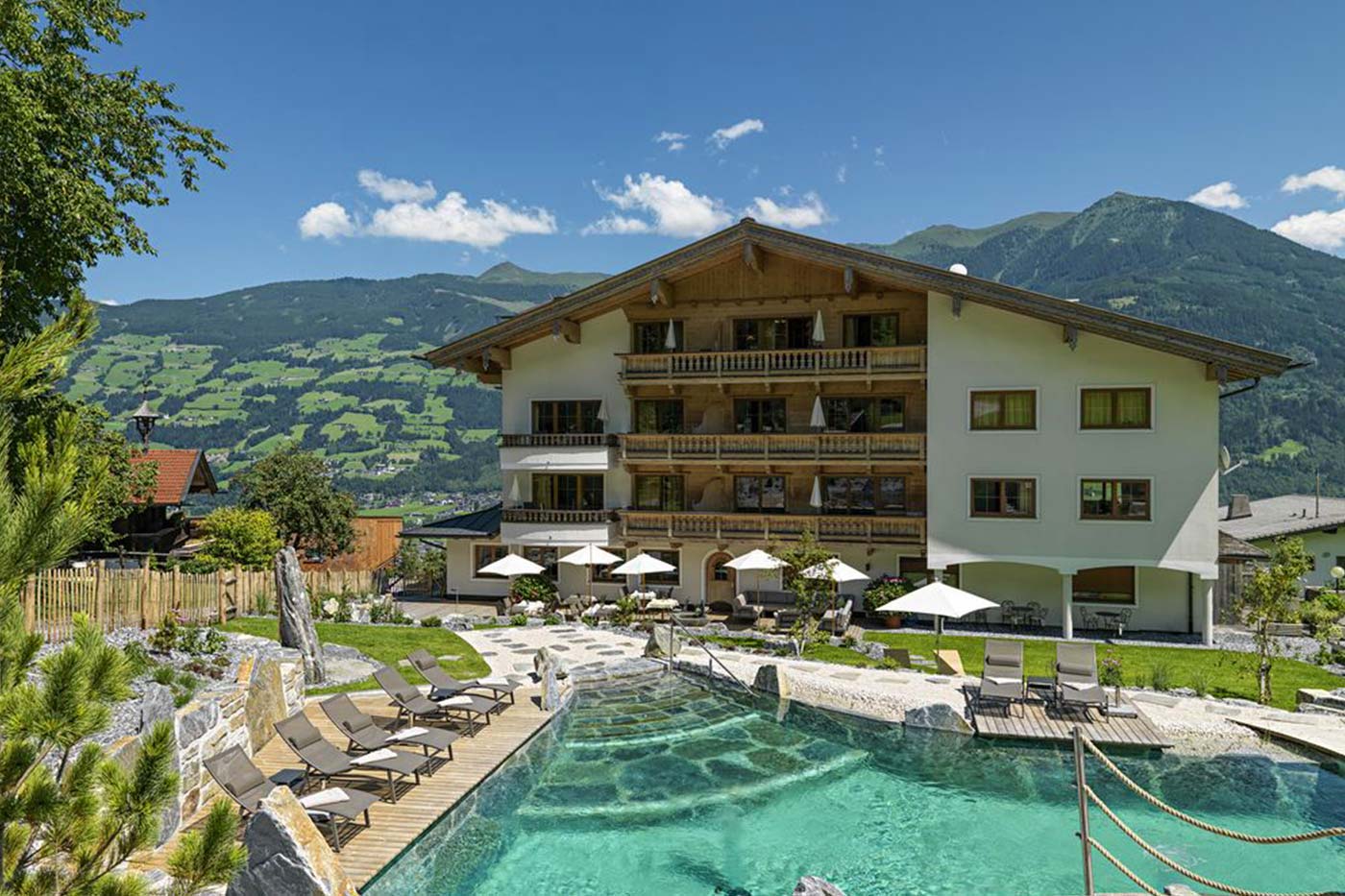 Verbringen Sie Ihre schönsten Tage vom Jahr bei uns im familiären ****ApartHotel Asterhof!